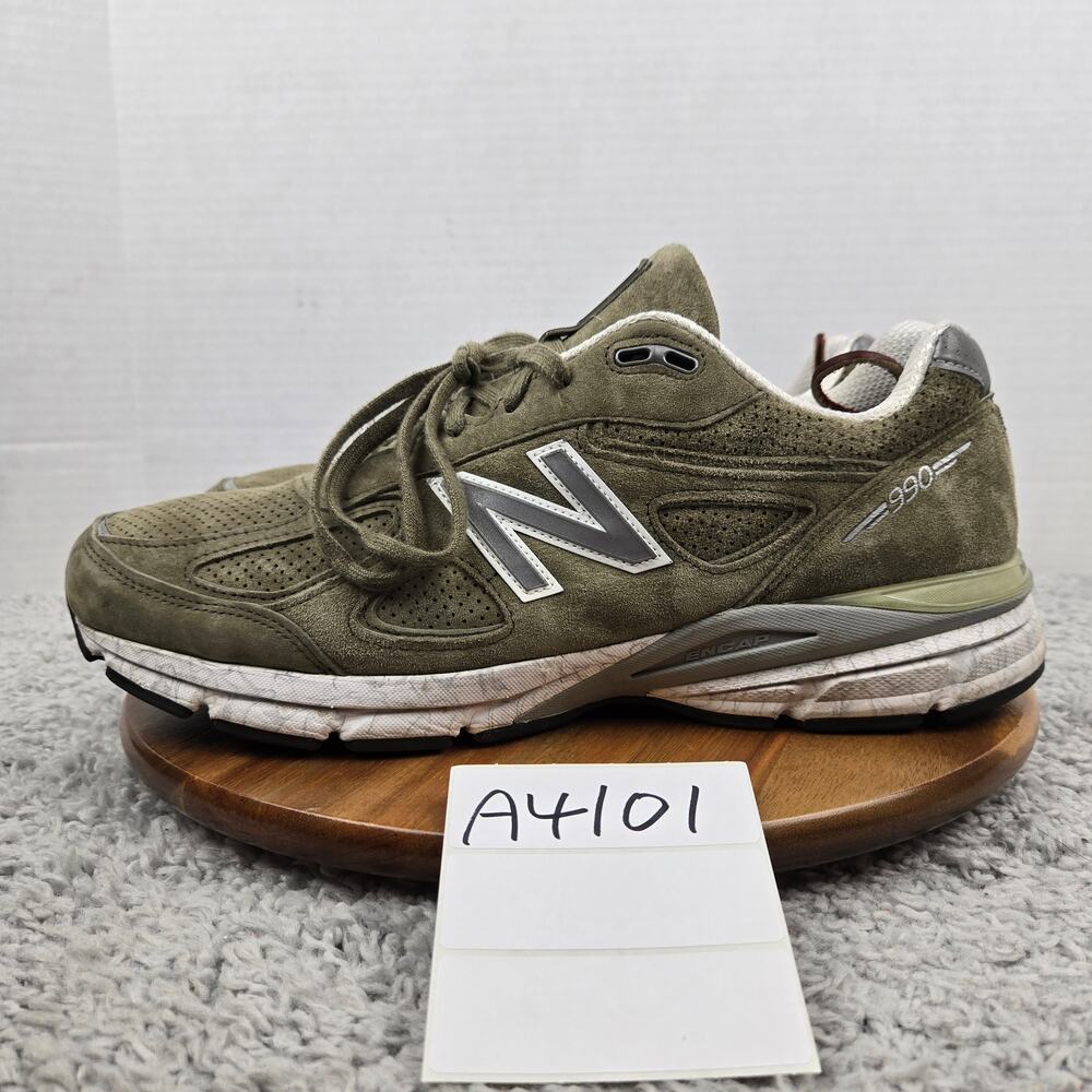 New Balance Mens 13D 990v4 Covert Green Suede Casual Comfort Sneaker M990CG4